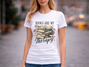 дамска бяла тениска Books Are My Therapy с дизайн на книги и кафе